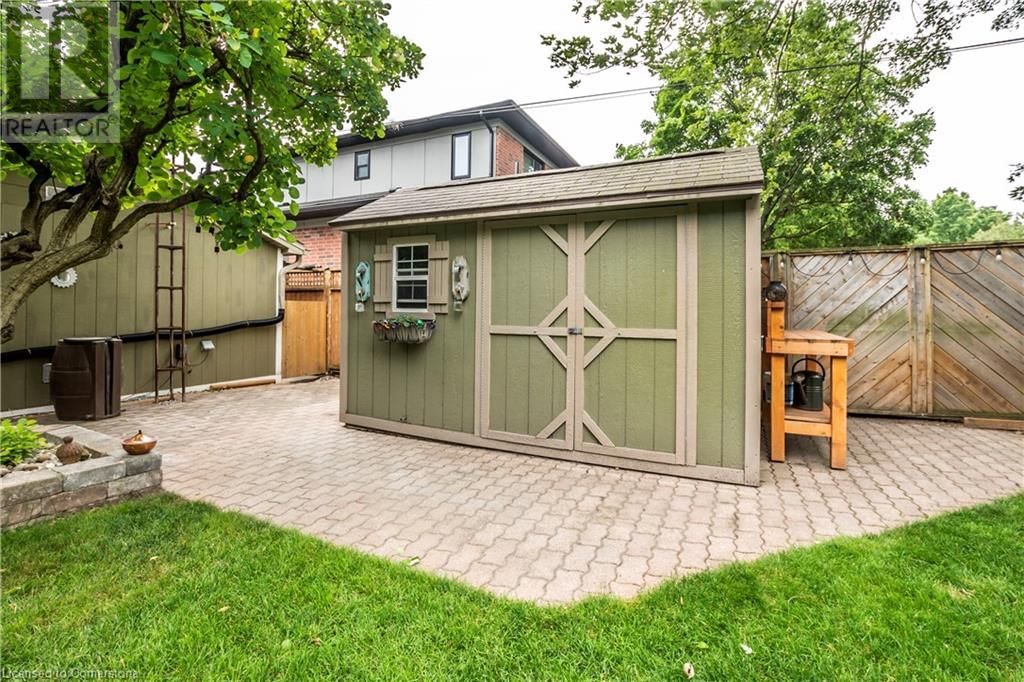 424 HENDERSON ROAD Image 36