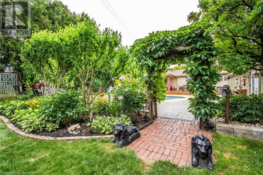 424 HENDERSON ROAD Image 37