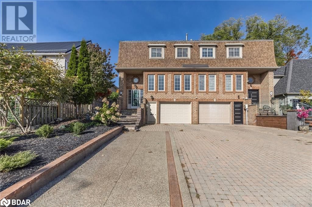 36 KEMPENFELT DRIVE Image 2