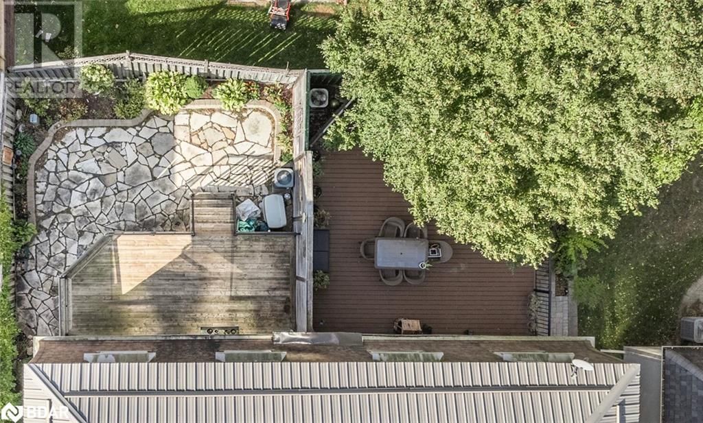 36 KEMPENFELT DRIVE Image 23