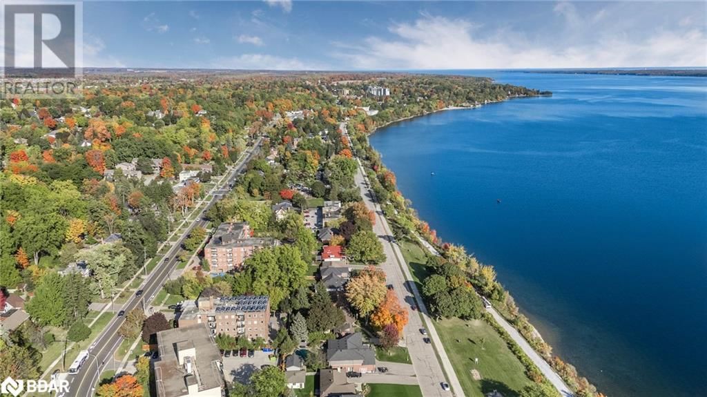 36 KEMPENFELT DRIVE Image 34
