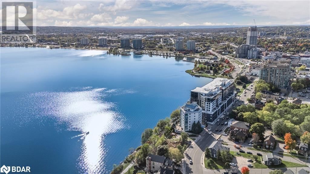 36 KEMPENFELT DRIVE Image 35