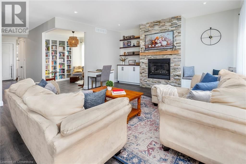 92 IVY CRESCENT Image 5
