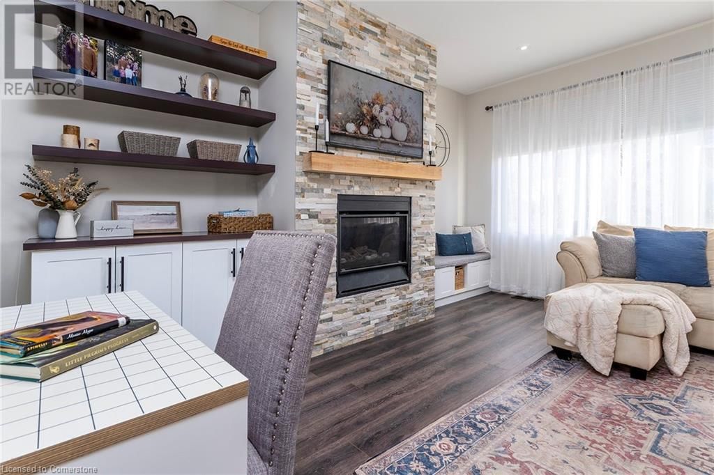 92 IVY CRESCENT Image 6