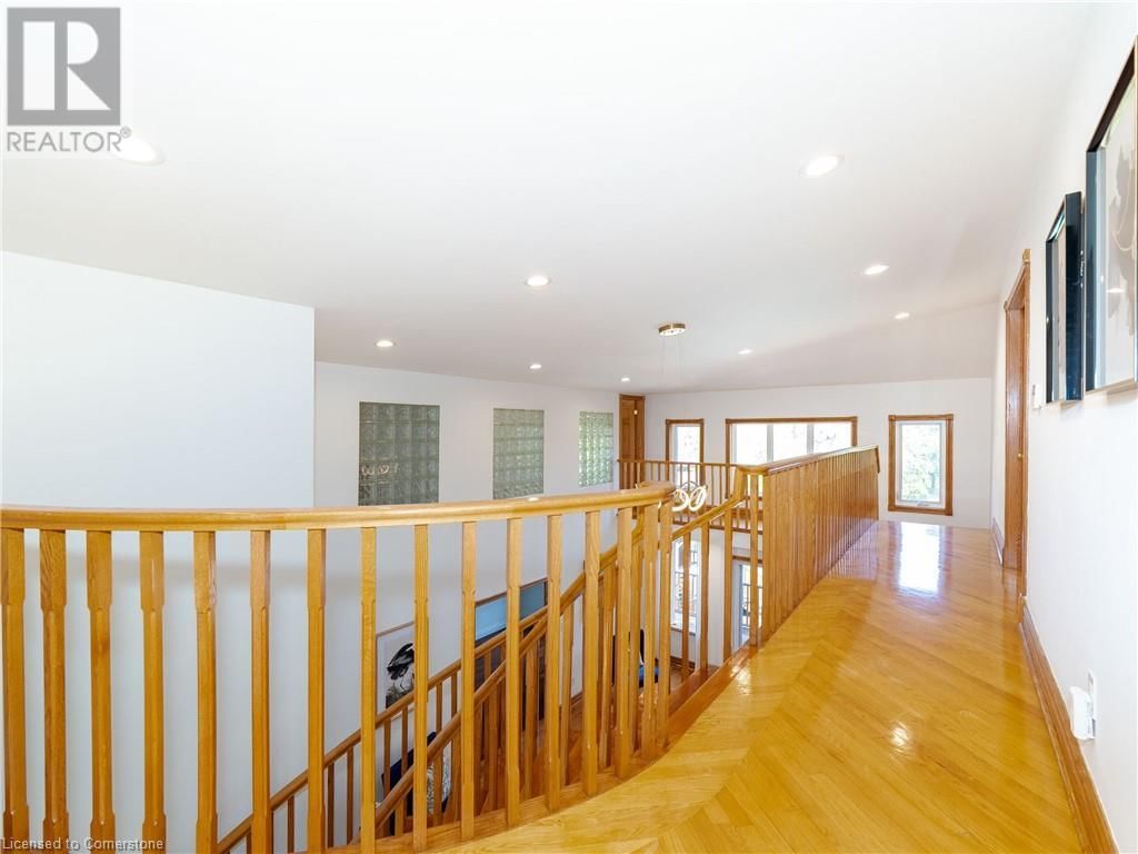 122 ARTEN AVENUE Image 22