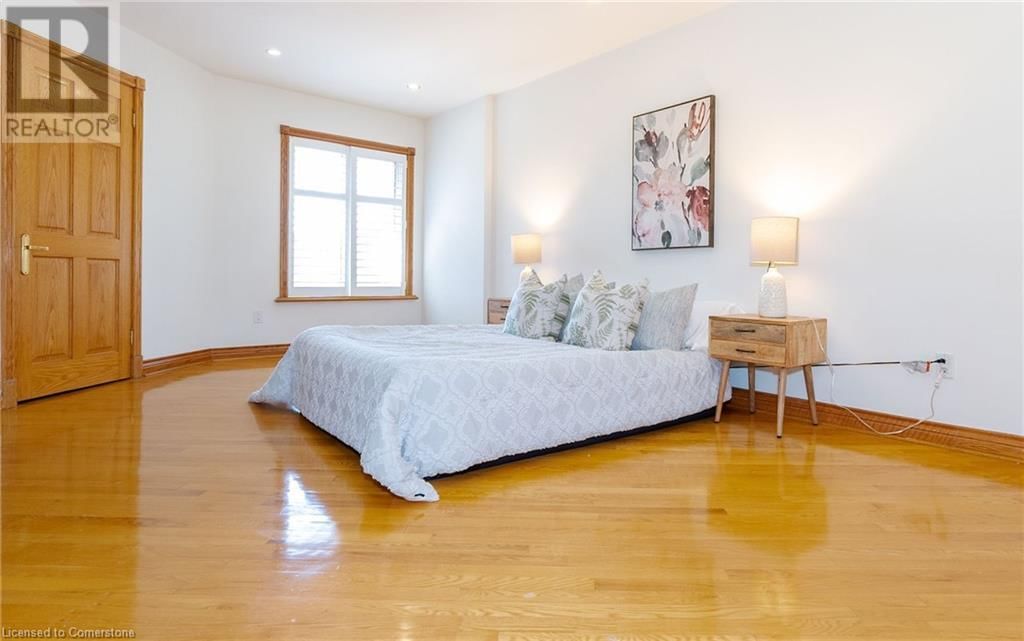 122 ARTEN AVENUE Image 29