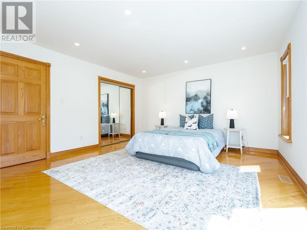 122 ARTEN AVENUE Image 30