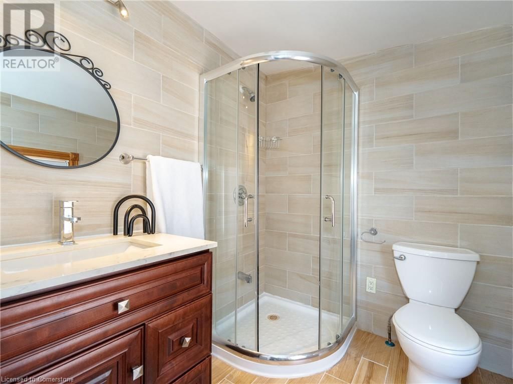 122 ARTEN AVENUE Image 32