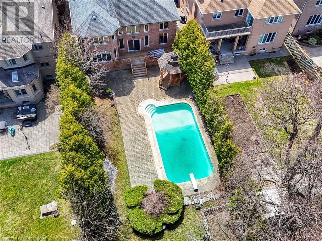 122 ARTEN AVENUE Image 5