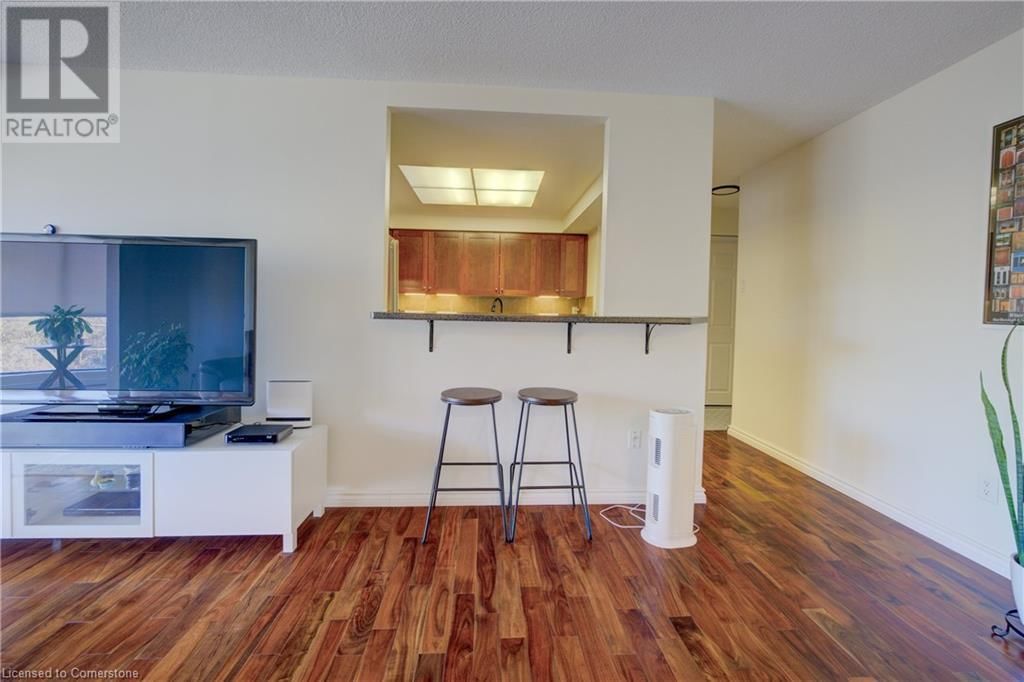 509 - 265 WESTCOURT PLACE Image 12