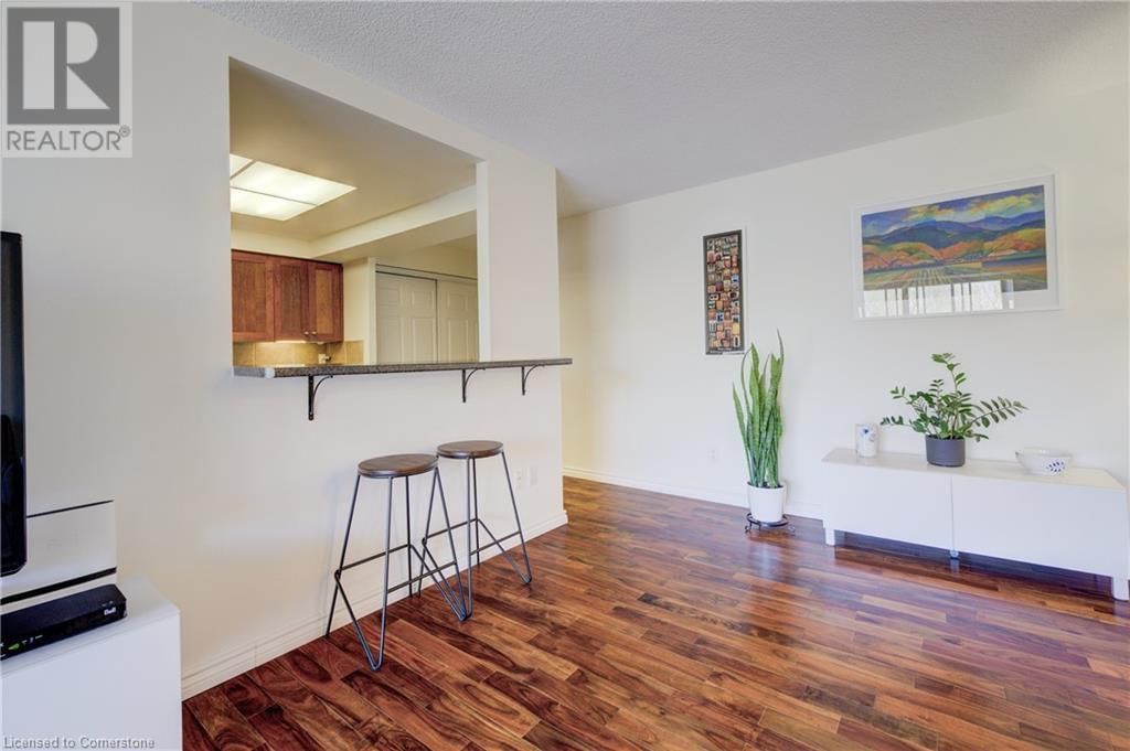 509 - 265 WESTCOURT PLACE Image 13
