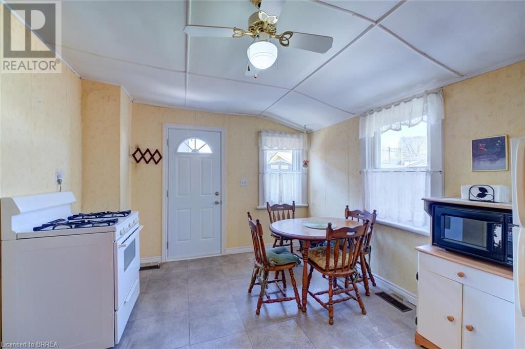 224 MARLBOROUGH STREET Image 12