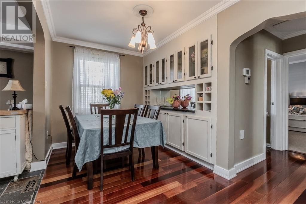 848 UPPER WELLINGTON STREET Image 19