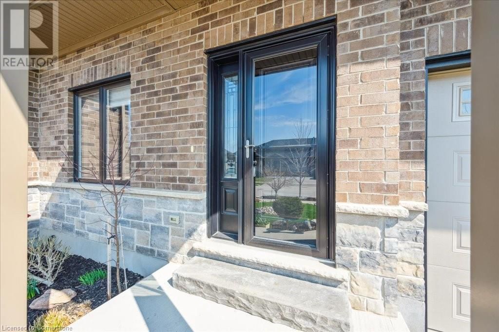 28 BUR OAK DRIVE Image 3