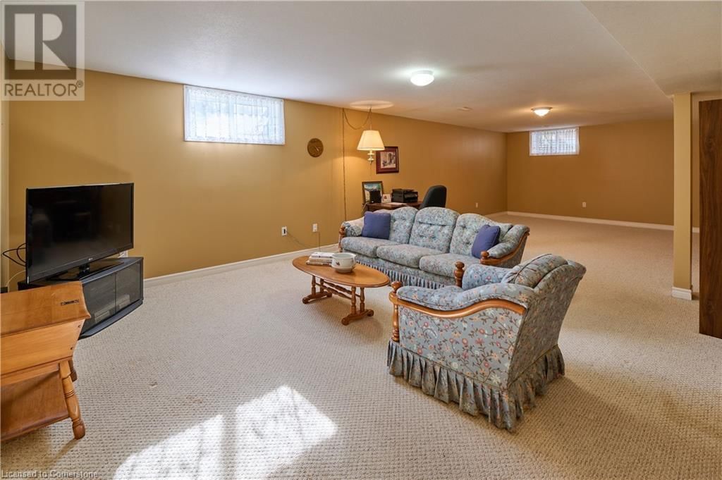 111 BRIARMEADOW PLACE Image 24