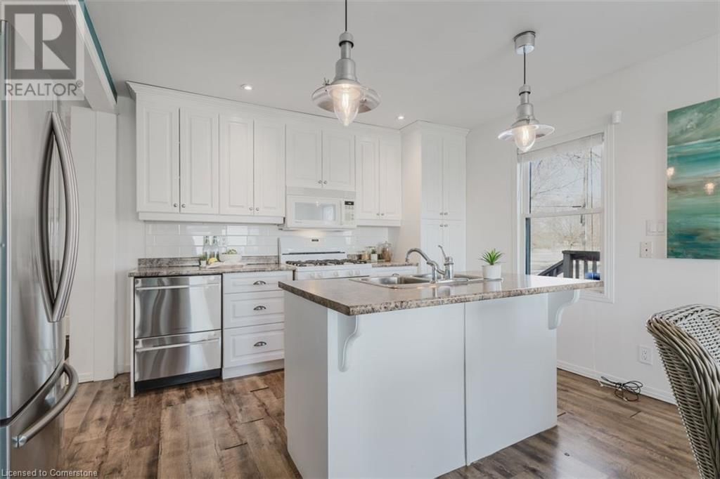 106 BROWN STREET Image 8