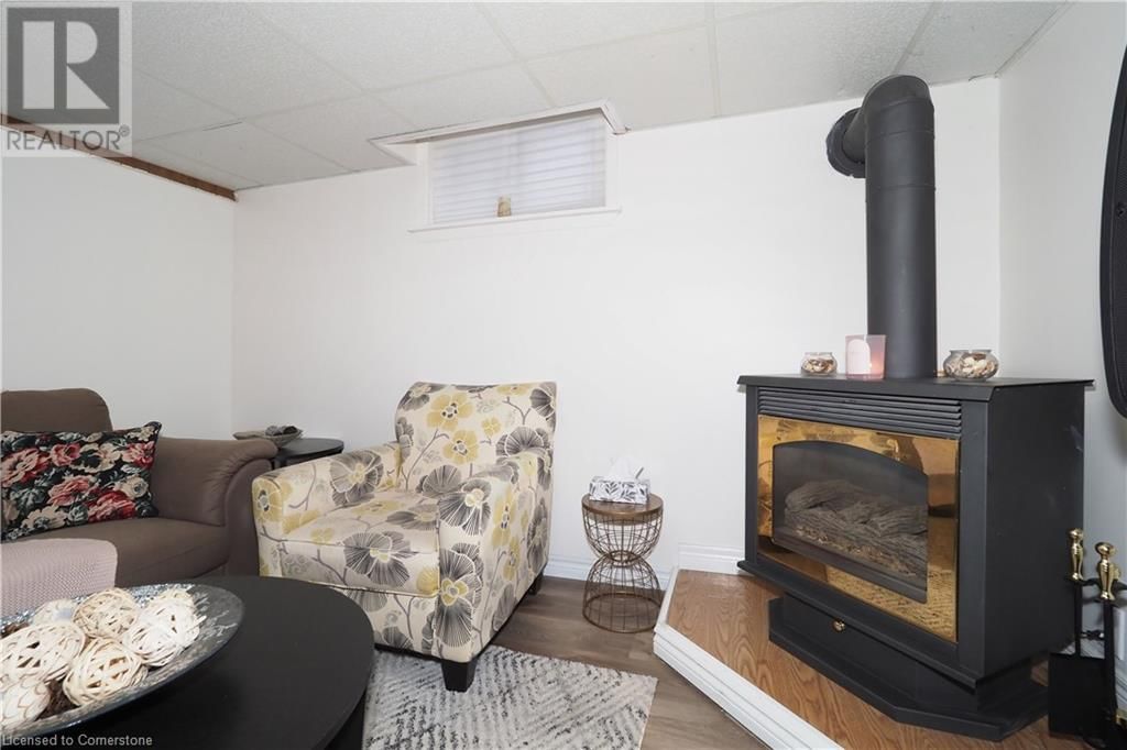 11 MCKAY STREET Image 35