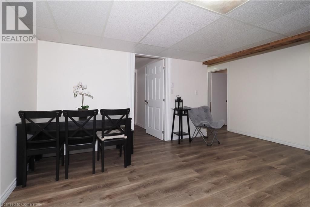 11 MCKAY STREET Image 36