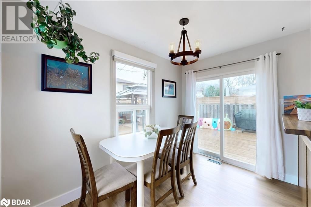 40 SHAKESPEARE CRESCENT Image 11