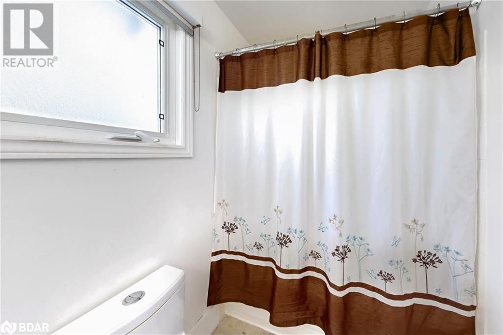 40 SHAKESPEARE CRESCENT Image 24