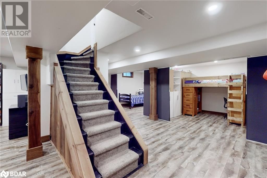 40 SHAKESPEARE CRESCENT Image 34