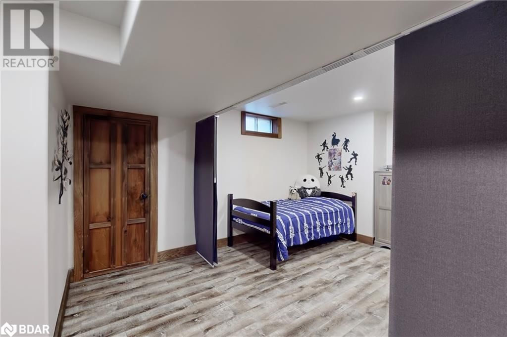 40 SHAKESPEARE CRESCENT Image 39