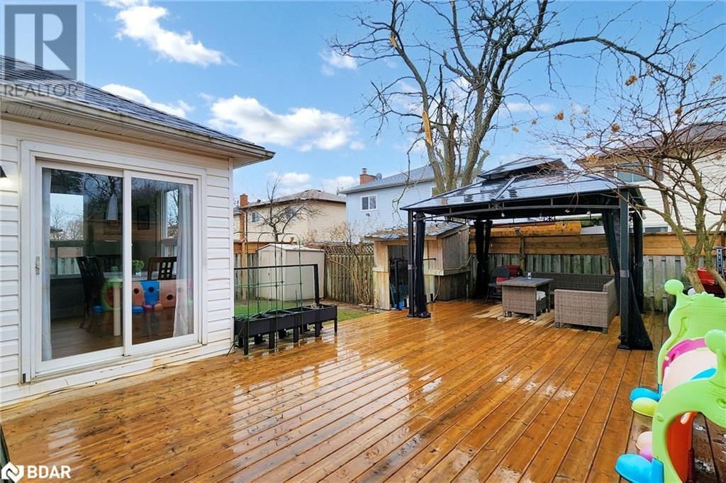 40 SHAKESPEARE CRESCENT Image 45
