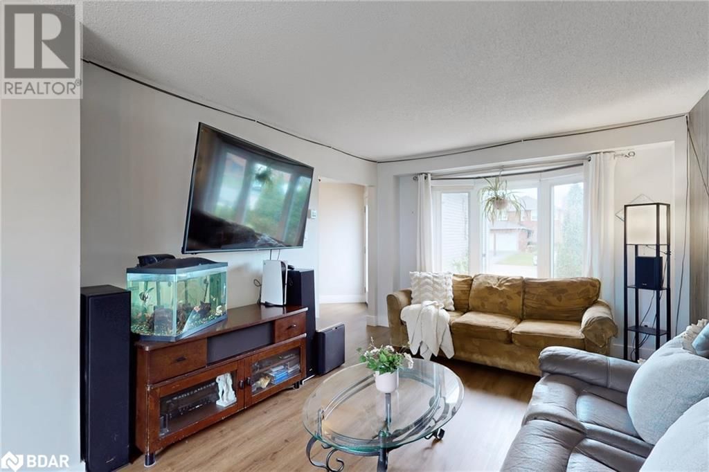 40 SHAKESPEARE CRESCENT Image 6