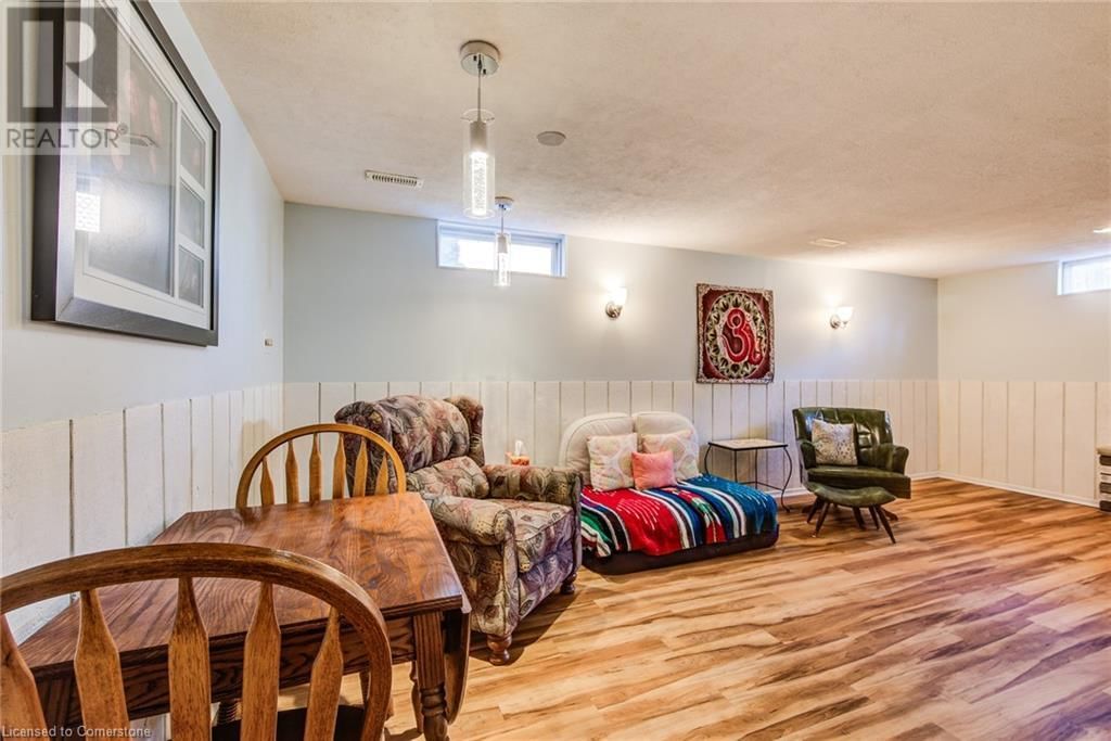 277 TOLL GATE BOULEVARD Image 31