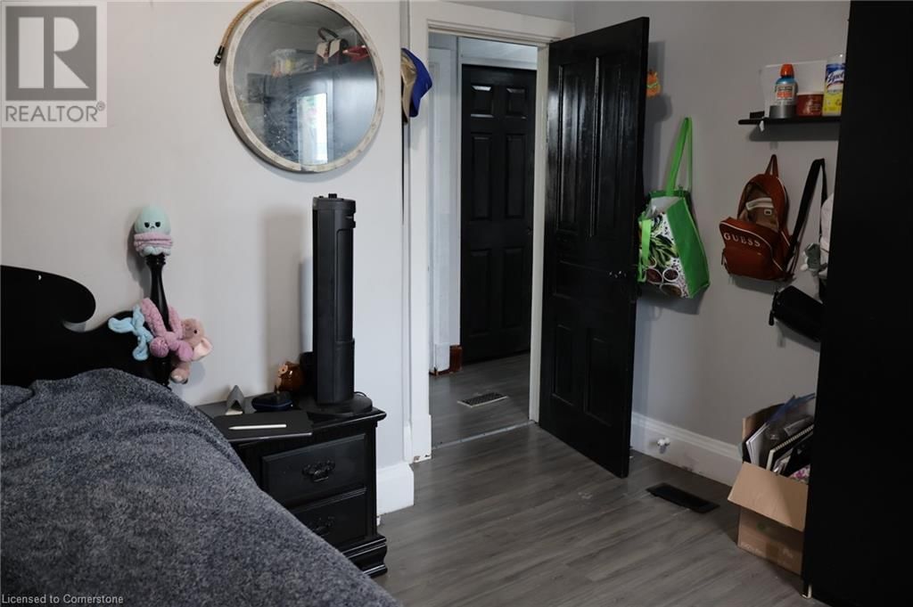 2313 ST ANNS ROAD Image 21