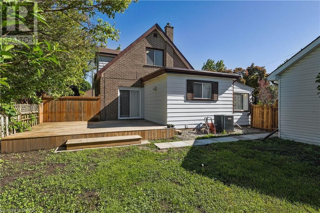 311 SHERIDAN STREET Image 11