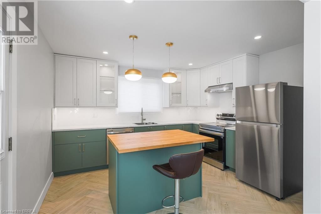 311 SHERIDAN STREET Image 17