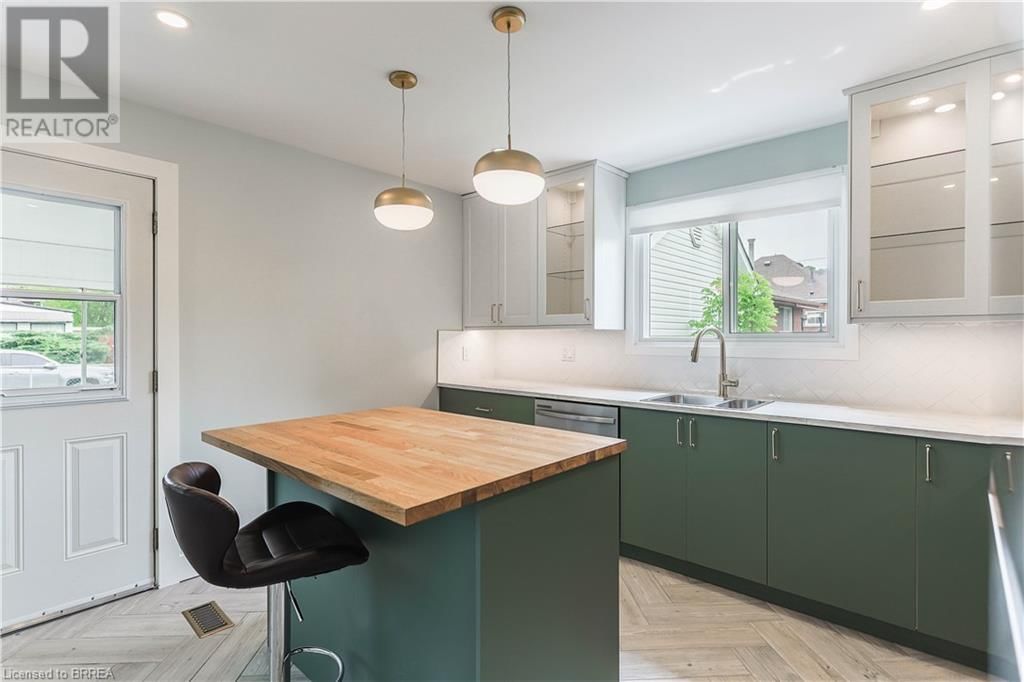 311 SHERIDAN STREET Image 22