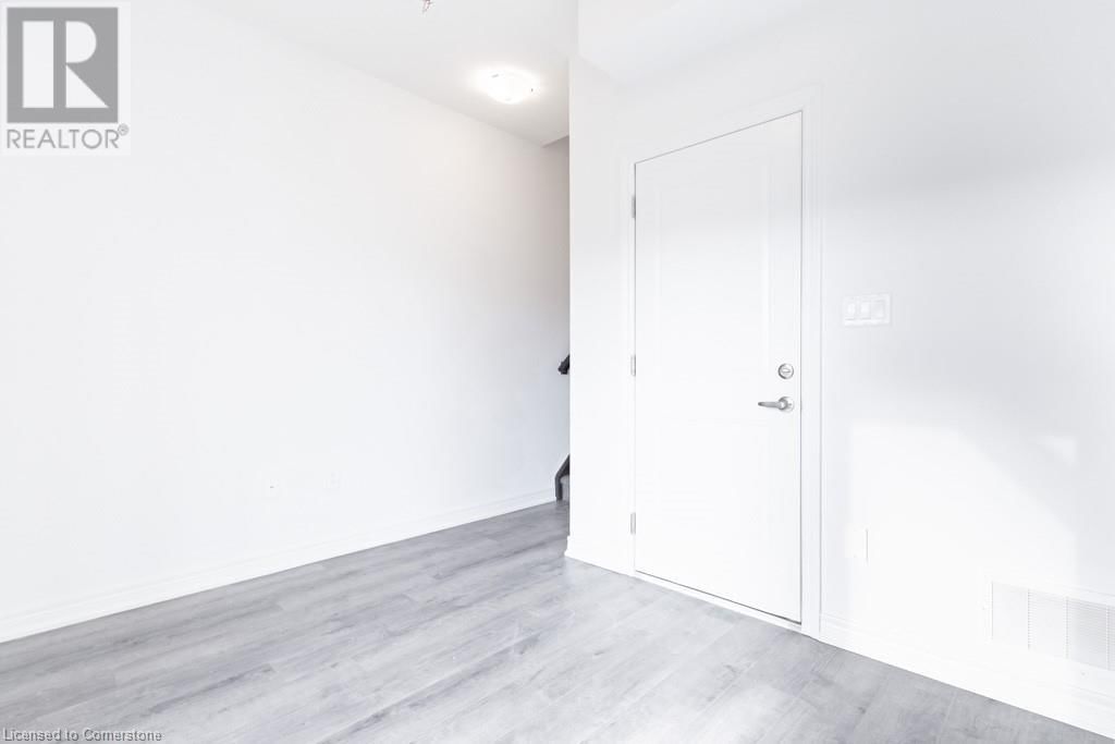 40 - 5000 CONNOR DRIVE Image 35
