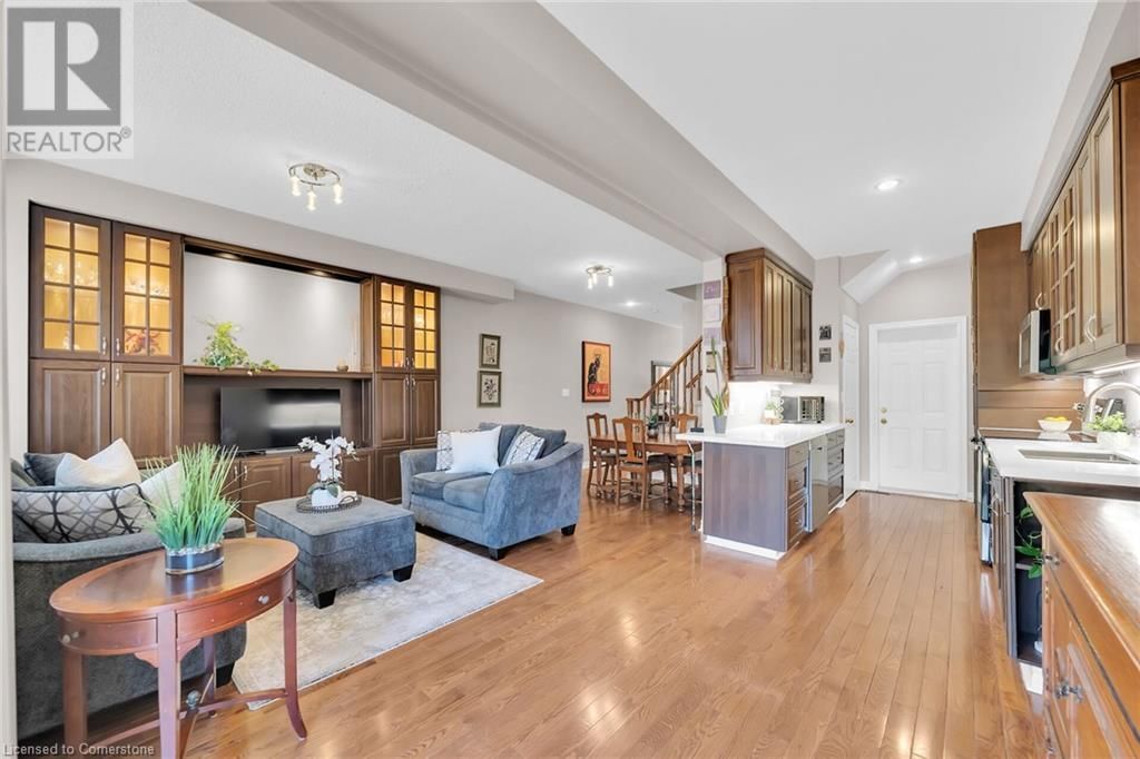 41 - 300 RAVINEVIEW WAY Image 13