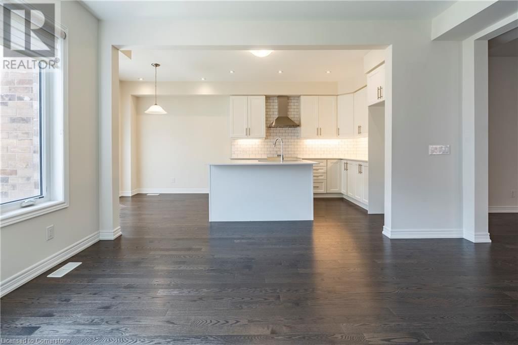 55 WILLIAM DUNLOP STREET Image 13