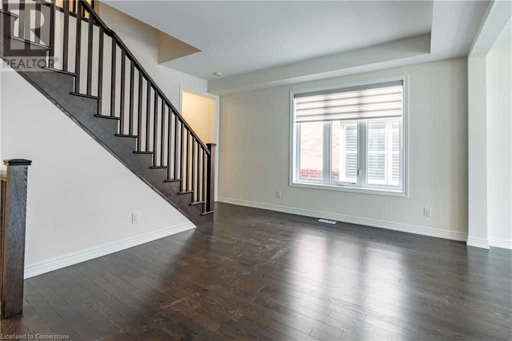 55 WILLIAM DUNLOP STREET Image 6