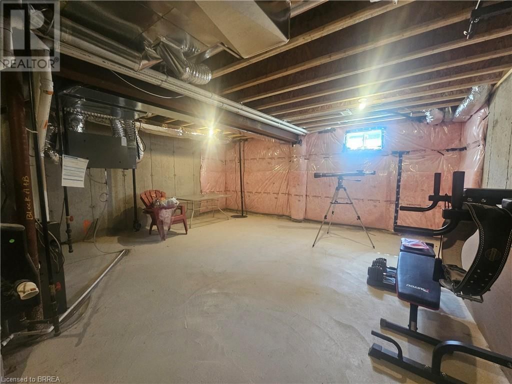 11 POOLE STREET Image 21