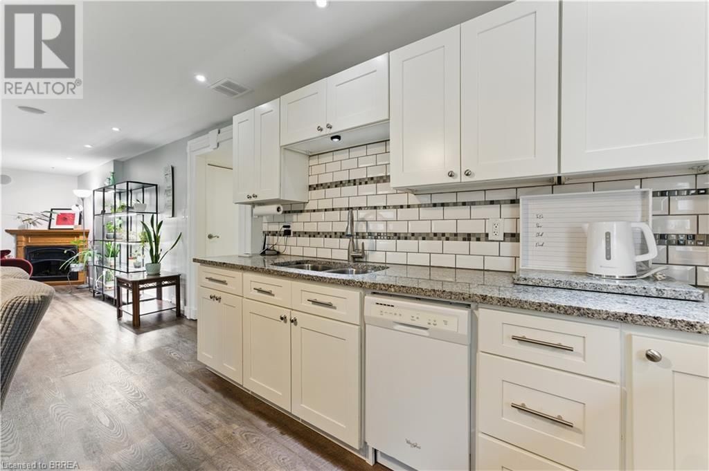13 KING WILLIAM STREET Image 6