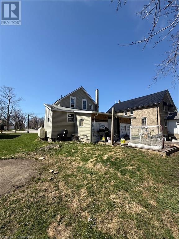 70 HURON STREET Image 17