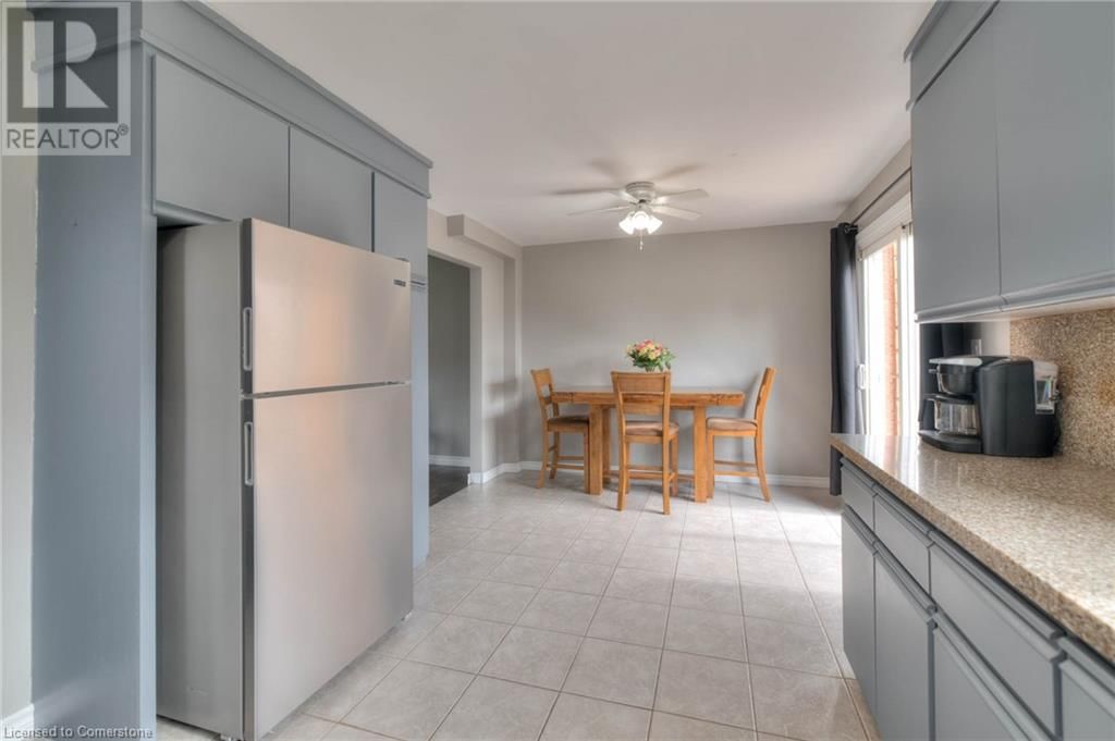 3 SHAFTSBURY DRIVE Image 16
