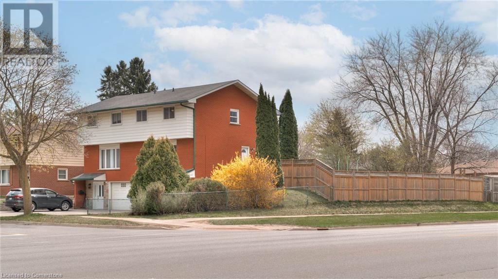 3 SHAFTSBURY DRIVE Image 2