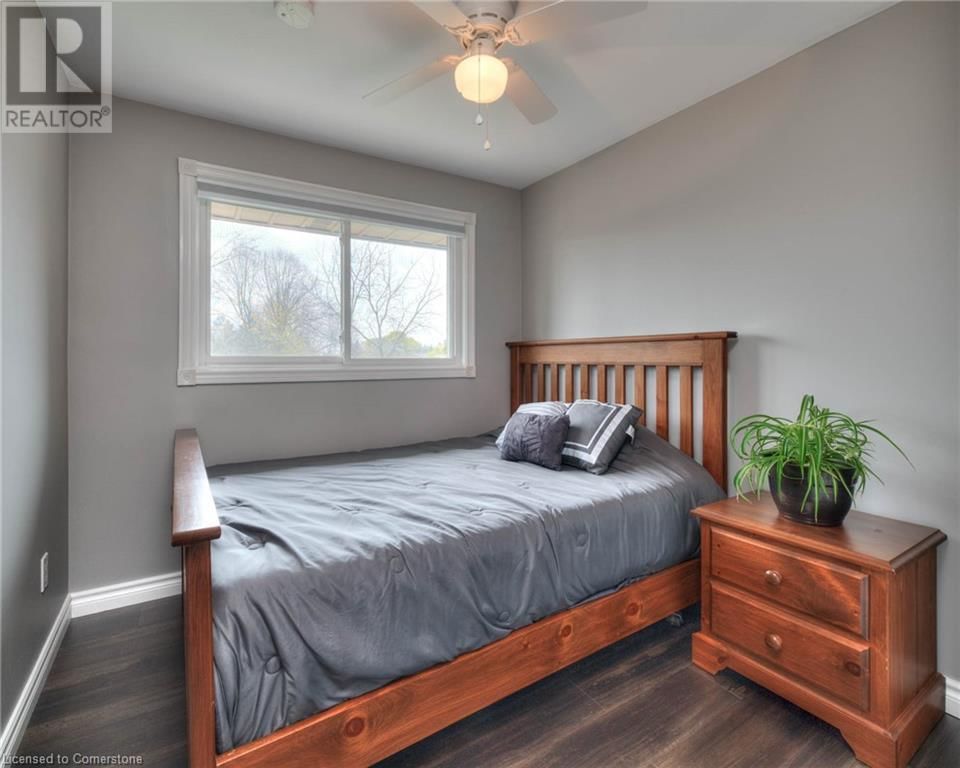 3 SHAFTSBURY DRIVE Image 27