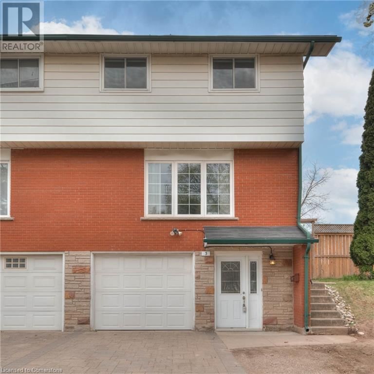 3 SHAFTSBURY DRIVE Image 5