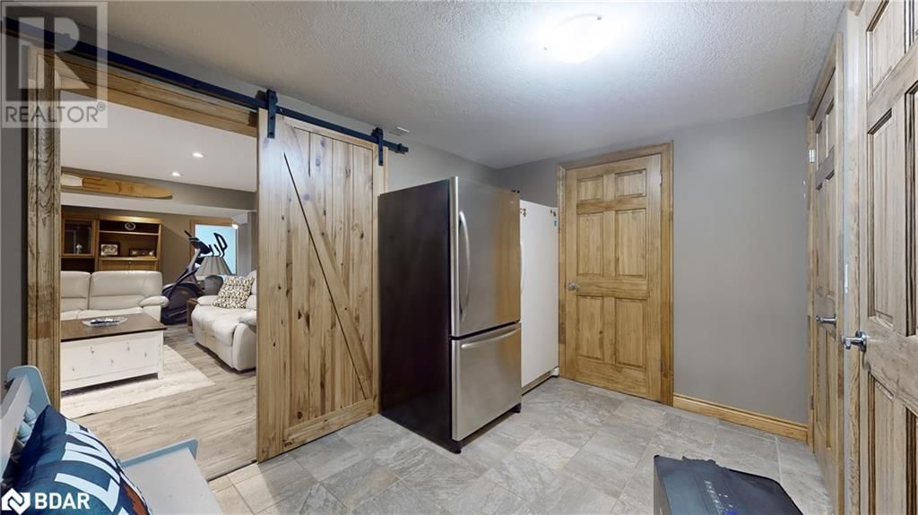 3413 FLAT RAPIDS LANE Image 28