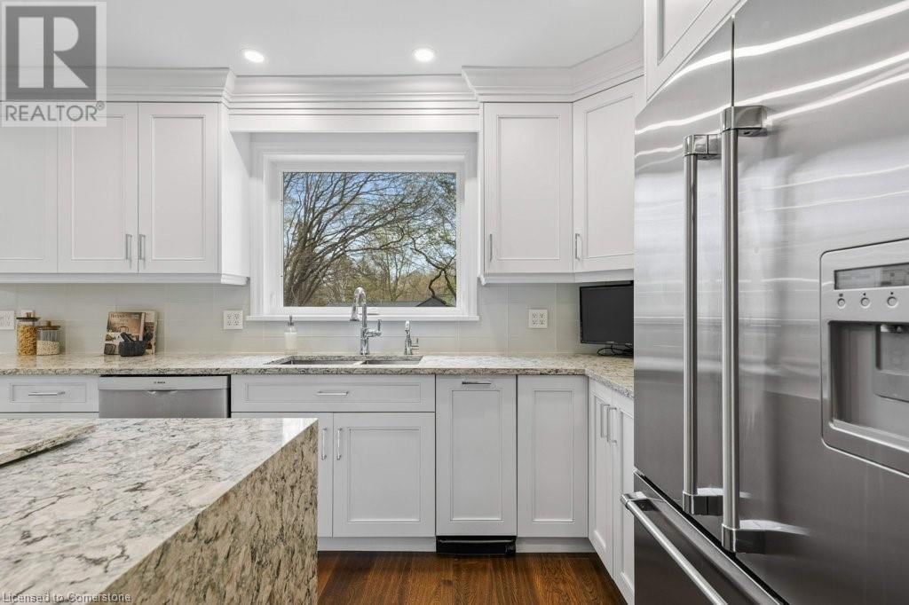 302 SHAKESPEARE DRIVE Image 13