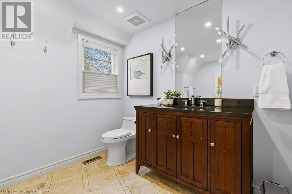 302 SHAKESPEARE DRIVE Image 28
