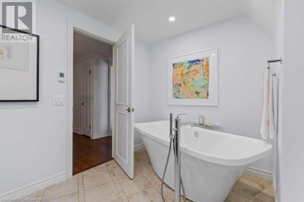 302 SHAKESPEARE DRIVE Image 29