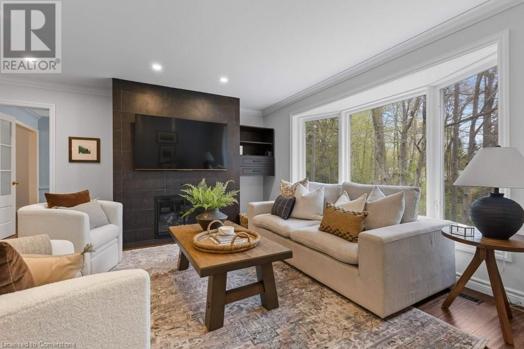 302 SHAKESPEARE DRIVE Image 3