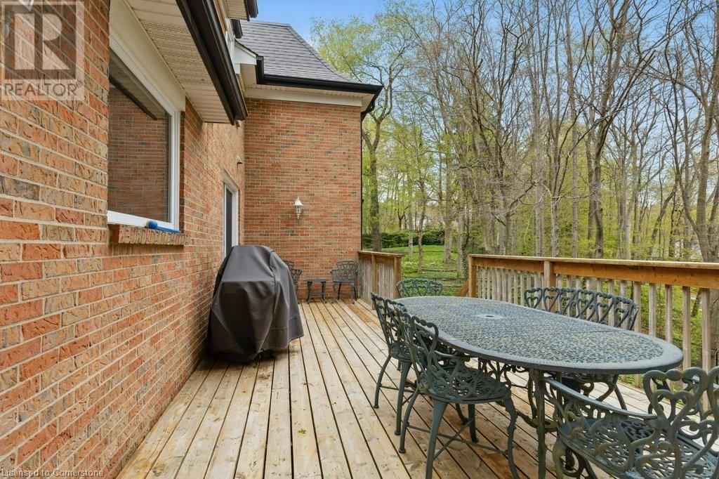 302 SHAKESPEARE DRIVE Image 36